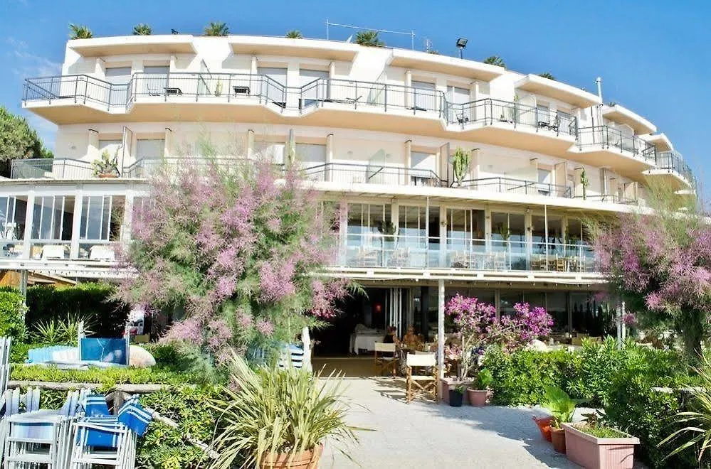 ספוטורנו Hotel Tirreno